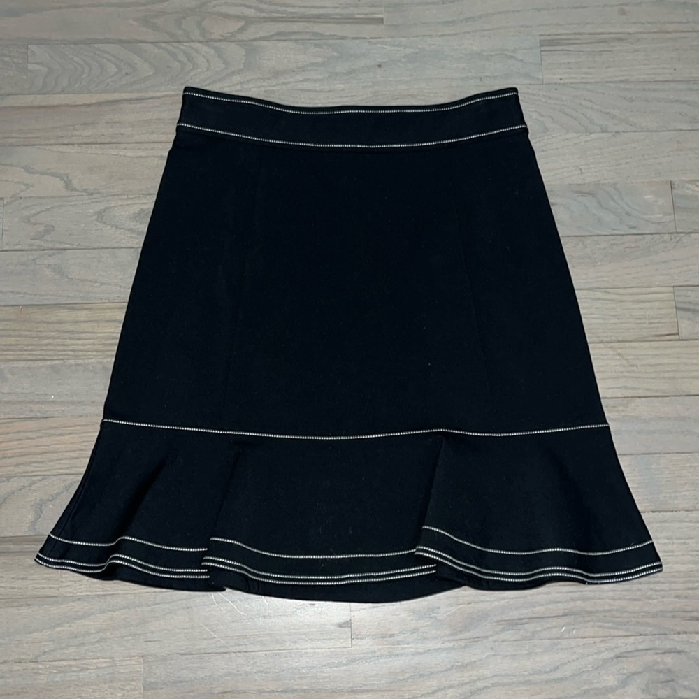 Ann Taylor black and white A-line Skirt. Excellent condition!! Size 2